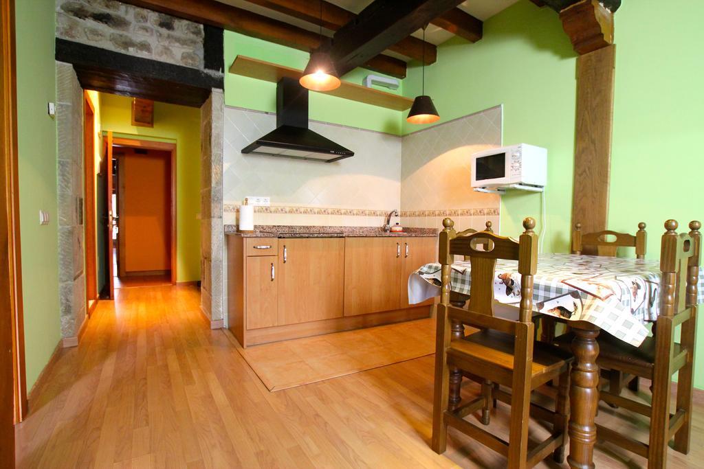 Apartamentos Rurales Pedredo Arenas De Iguna Luaran gambar