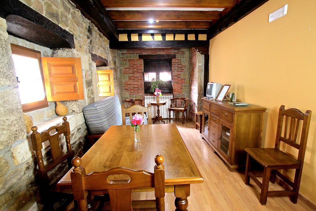 Apartamentos Rurales Pedredo Arenas De Iguna Luaran gambar