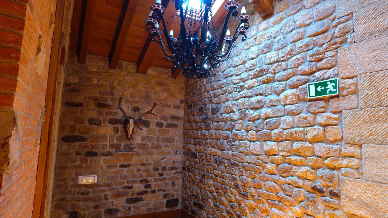 Apartamentos Rurales Pedredo Arenas De Iguna Luaran gambar