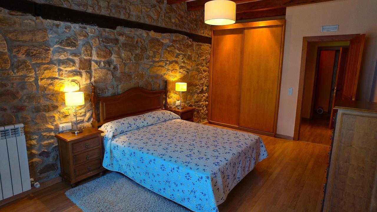 Apartamentos Rurales Pedredo Arenas De Iguna Luaran gambar